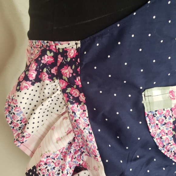 Quilted Ruffle Handmade Kitchen Apron - Picture 10 of 12